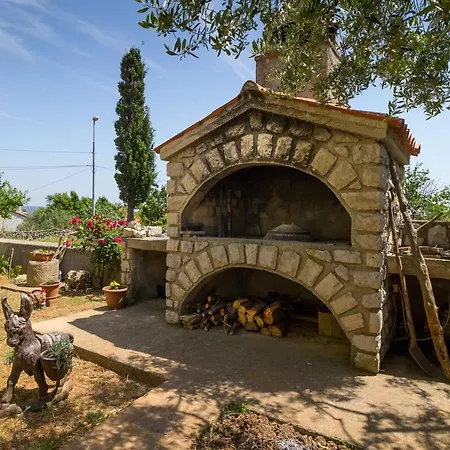 Guest house And With Parking Space Nerezine, Losinj - 2506 Nerezine