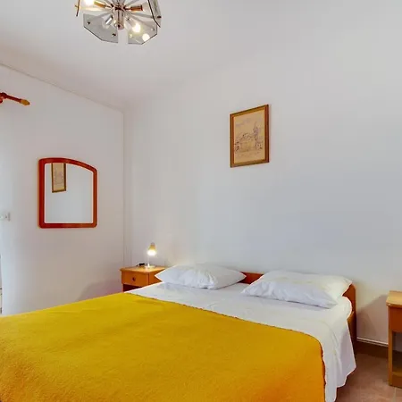 Pensjonat And With Parking Space Nerezine, Losinj - 2506 Nerezine