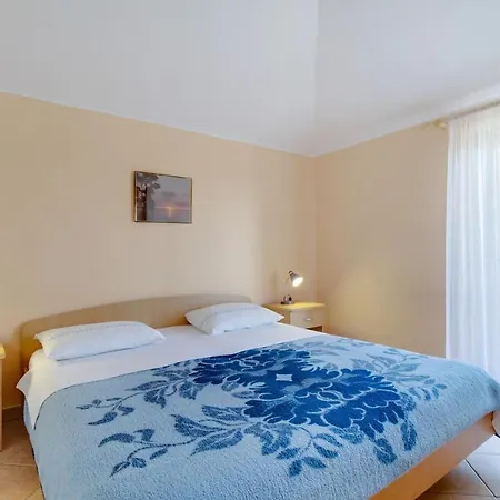 Guest house And With Parking Space Nerezine, Losinj - 2506 3*